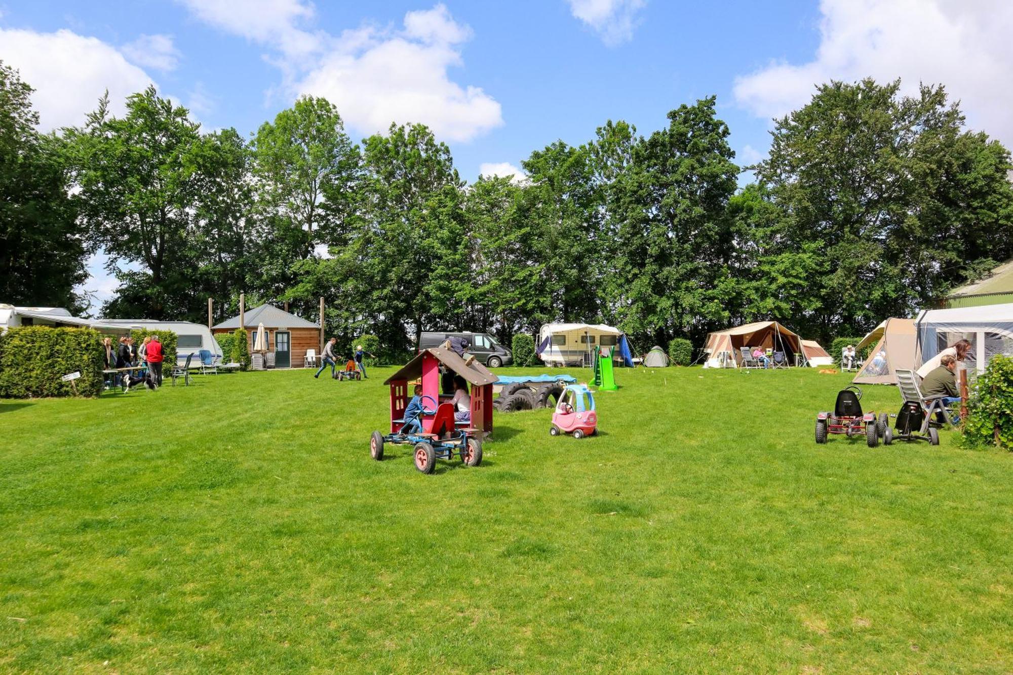 Boerderijcamping De Hinde Дронтен Экстерьер фото