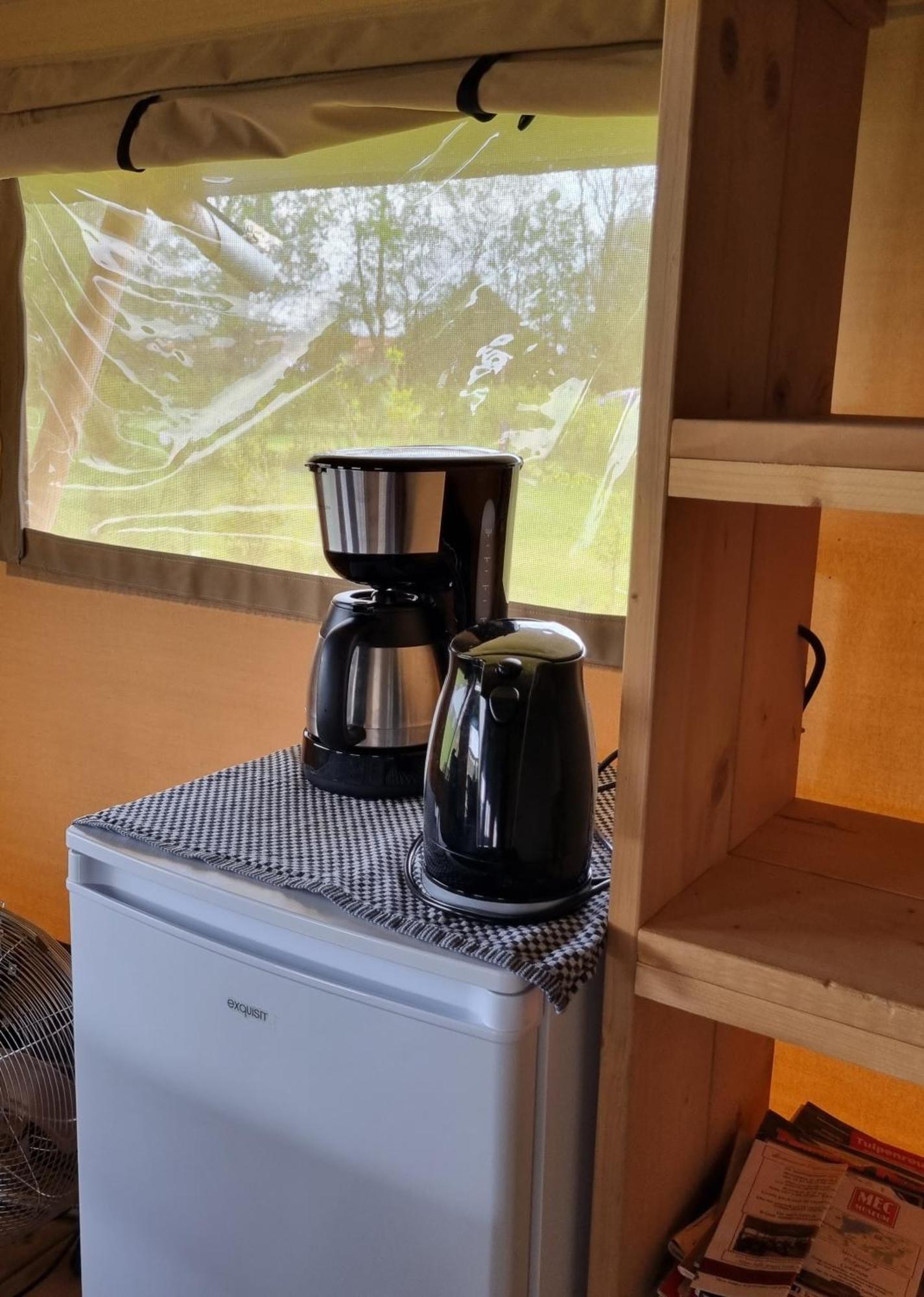 Boerderijcamping De Hinde Дронтен Номер фото